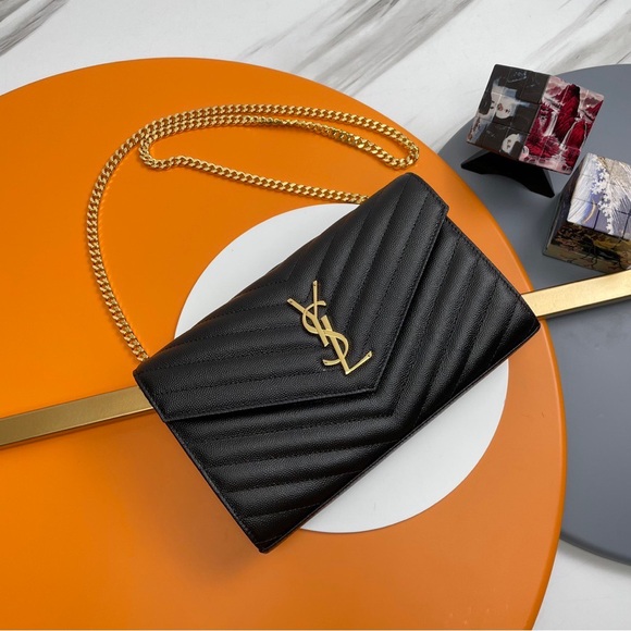 Yves Saint Laurent Black Quilted Chain Cosmetic Bag - Picture 1 of 7